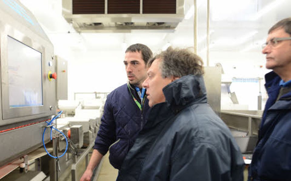 découvrez comment l'intelligence artificielle révolutionne le secteur de la pêche : optimisation des captures, gestion durable des ressources marines et innovations technologiques pour un avenir plus responsable.
