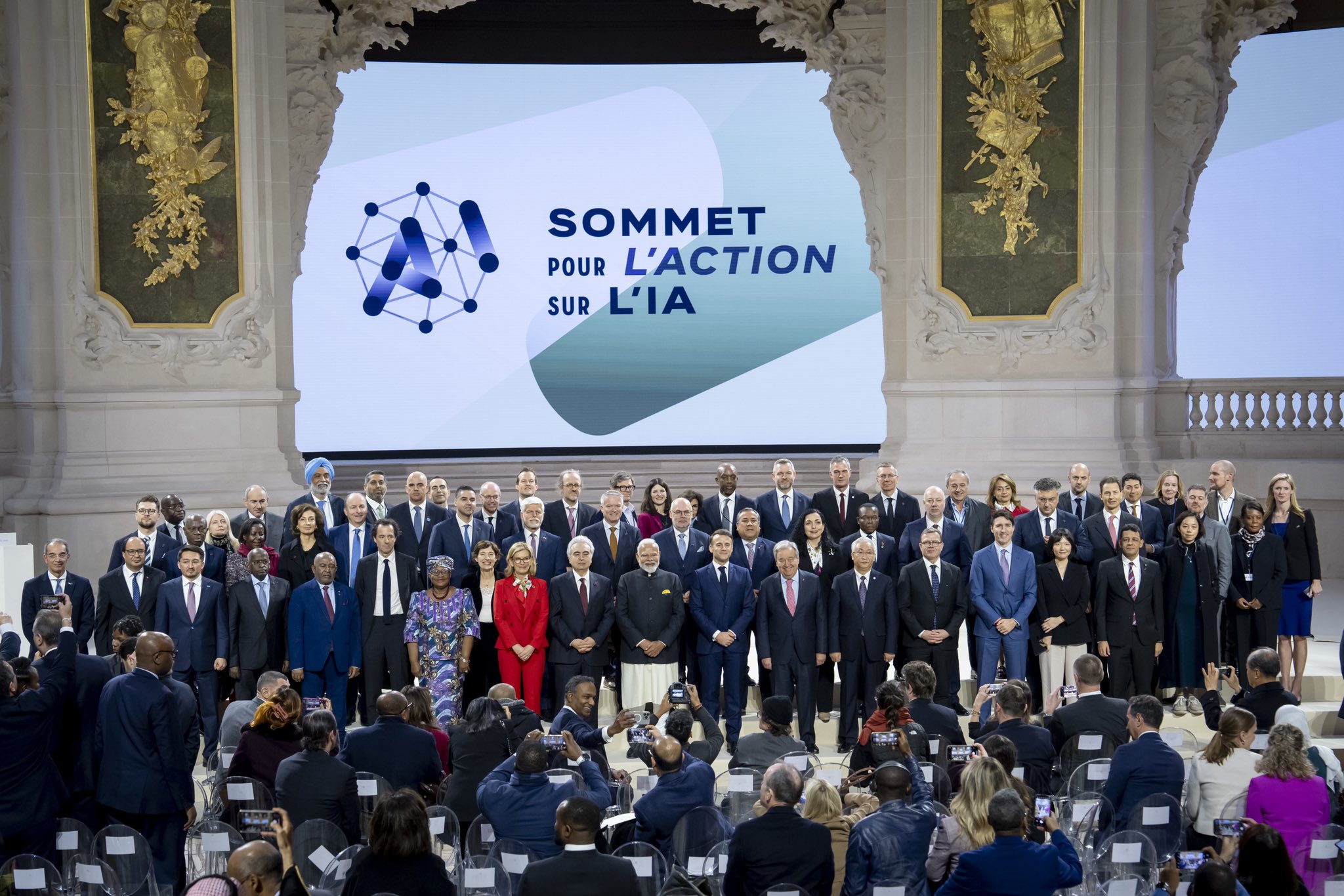 découvrez comment l'intelligence artificielle révolutionne l'investissement en devenant un partenaire clé pour optimiser vos décisions financières et maximiser vos rendements.