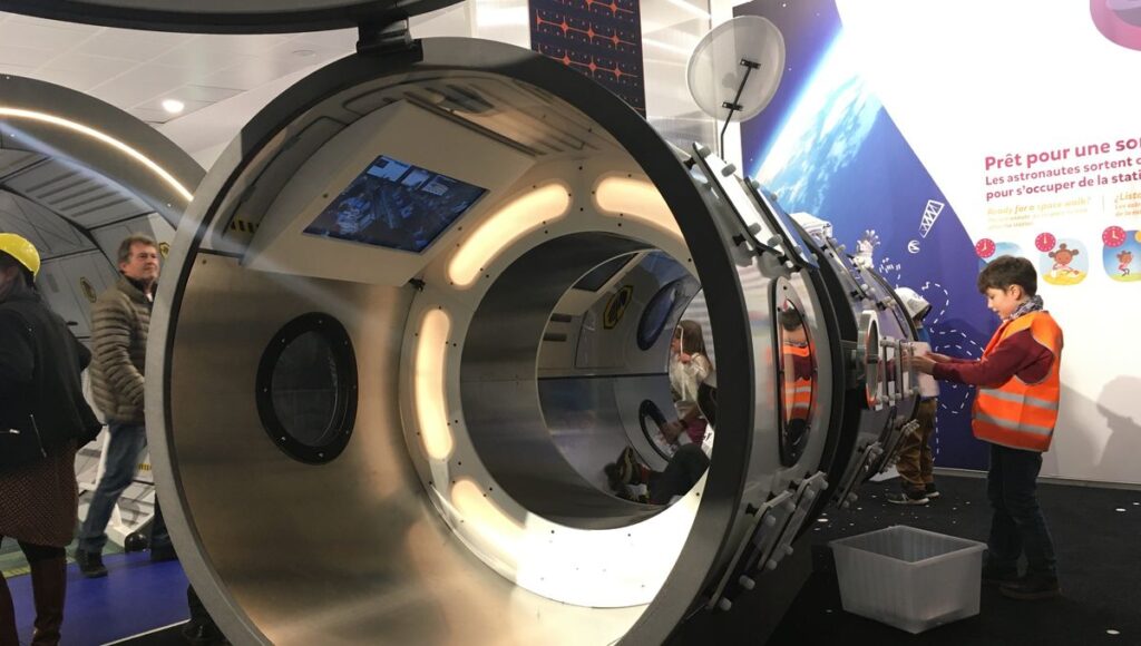 découvrez comment l'intelligence artificielle révolutionne l'entraînement des astronautes à toulouse, améliorant leurs performances et préparations pour les missions spatiales.