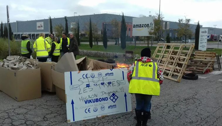 découvrez comment amazon montélimar a doublé son activité pendant les fêtes grâce à l'intelligence artificielle et des renforts exceptionnels, assurant ainsi des livraisons rapides et efficaces.