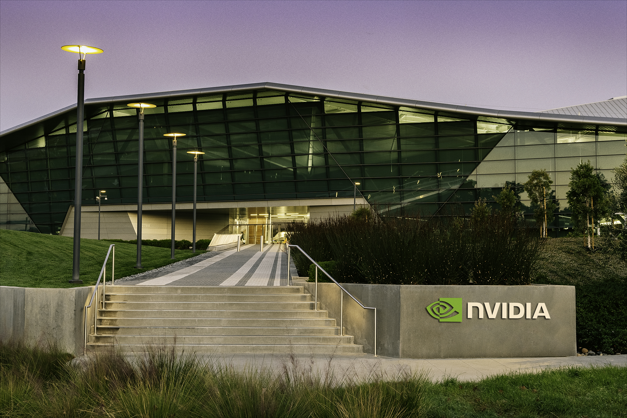 découvrez comment nvidia étend sa présence en faisant d'israël son deuxième foyer stratégique, renforçant ainsi ses innovations technologiques et collaborations locales.