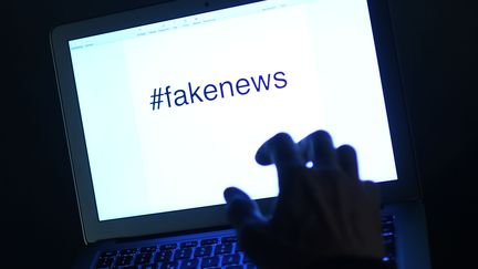 analyse approfondie de l'influence idéologique du régime russe sur le développement et l'utilisation de l'intelligence artificielle en russie.