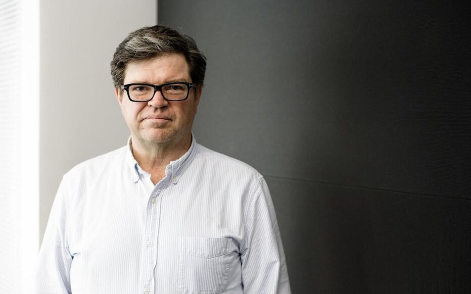 découvrez yann lecun, pionnier de l'intelligence artificielle et l'un des esprits les plus brillants dans le domaine de l'ia, reconnu pour ses contributions révolutionnaires.