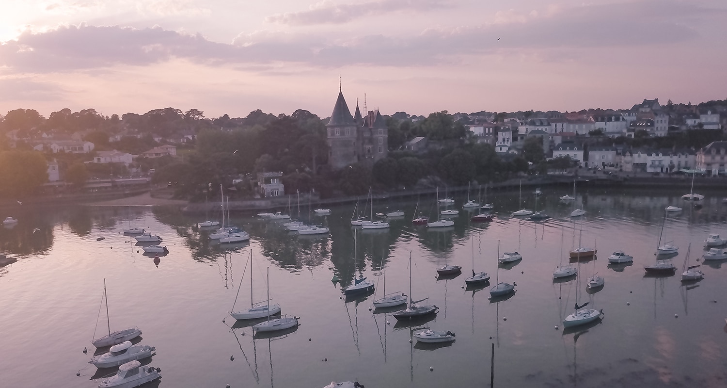 découvrez comment l'intelligence artificielle révolutionne le secteur du tourisme en loire-atlantique, offrant des expériences personnalisées et innovantes aux visiteurs.