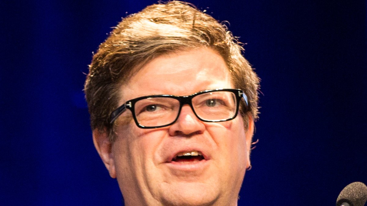 la start-up d'intelligence artificielle fondée par yann lecun réalise une levée de fonds exceptionnelle de 890 millions d'euros pour accélérer ses projets innovants.